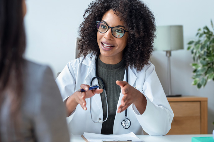 Médico explica diferencias entre ansiedad y tumor cerebral